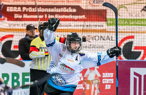 Spielerjubel nach Torschuss des IHC Atting